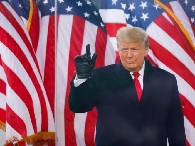 Twitter bloquea cuenta de Trump por 12 horas; podría ser permanente