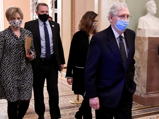 Tras protestas, reinician sesión en Capitolio para certificar triunfo de Biden