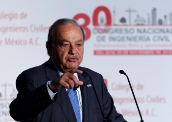 Carlos Slim festeja sus 81 años estando ingresado en un hospital público por COVID-19