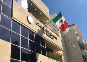México dialogará con EE.UU. para solucionar despido de empleados consulares