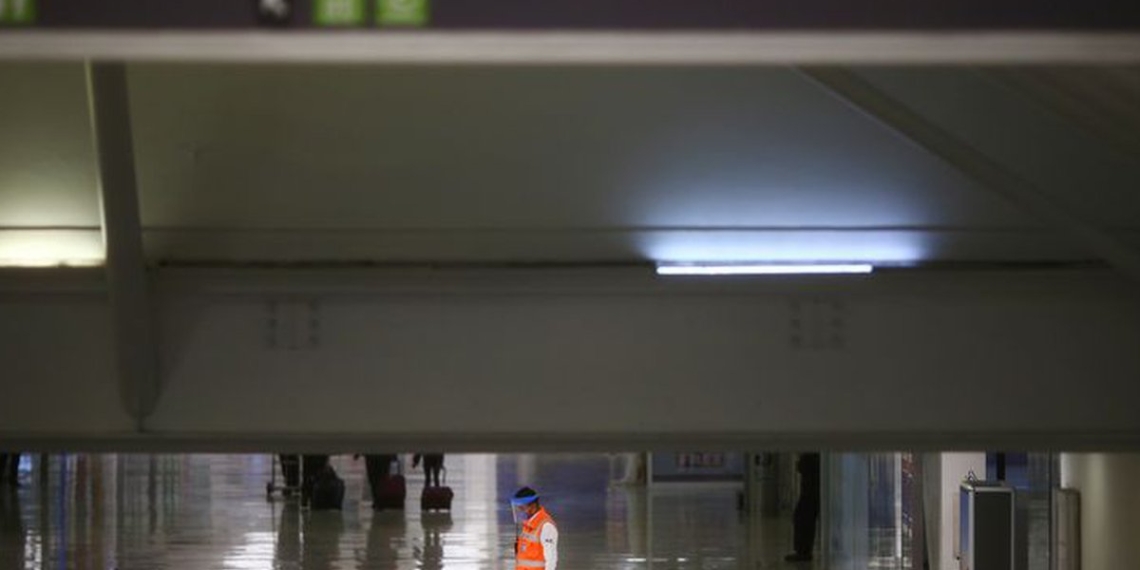 Pese a nuevas cepas de COVID-19, no habrá restricciones a extranjeros: López-Gatell