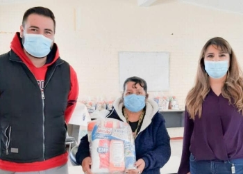 Entrega DIF Coahuila despensas a adultos mayores