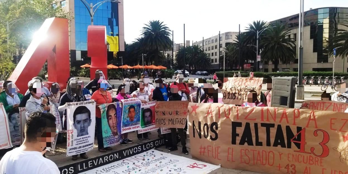 Vetan a exvocero de padres de los 43 normalistas por buscar diputación con Morena