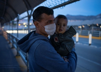 Apelará al T-MEC para asegurar vacuna contra COVID-19 a migrantes mexicanos: Ebrard