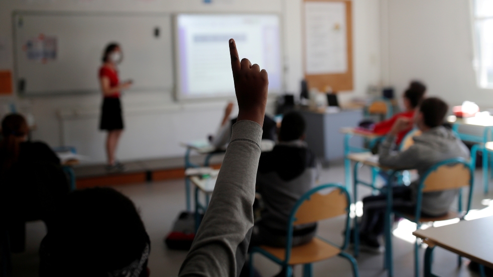 Autorizan clases presenciales en estados con semáforo verde por COVID-19