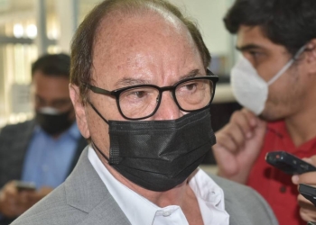 Nuevas cepas son más contagiosas pero menos mortales