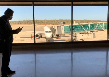 Restringe Argentina vuelos desde México por COVID-19