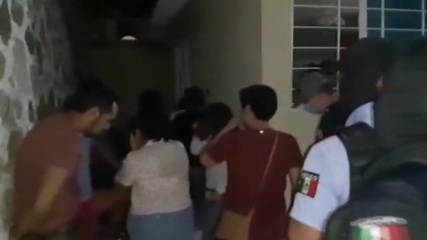 Dispersan fiesta con más de 300 personas en Acapulco
