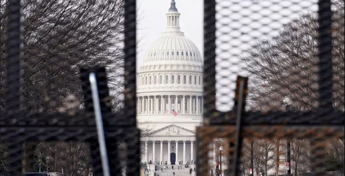 Cierran el Capitolio por ‘amenaza de seguridad externa’