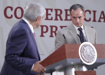 Viaja López-Gatell a Argentina para coordinar esfuerzos sobre pandemia