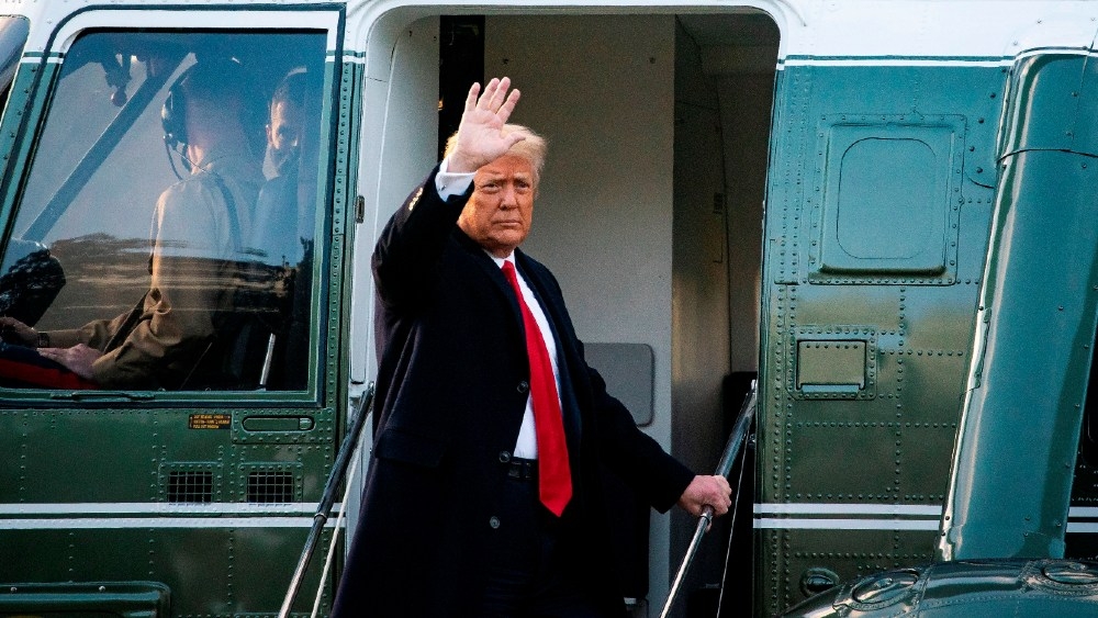 Abandonan juicio político los cinco abogados de Donald Trump