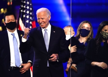 Juez de EU rechaza nuevo intento de revocar victoria de Joe Biden