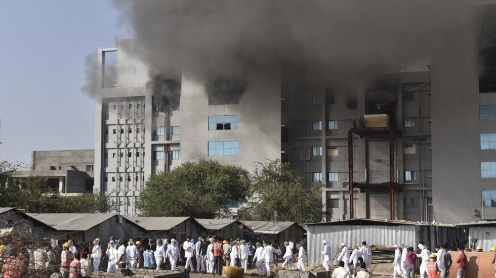 Se incendia, en la India, la mayor fábrica de de vacunas del mundo; hay 5 muertos
