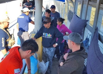 Autoridades buscan apoyar a migrantes mediante programa “Antena Azul”