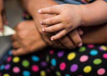 Deporta EE.UU. a recién nacidos, hijos de mujeres migrantes