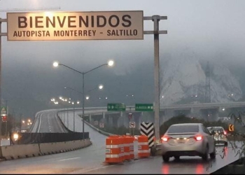 Cierran tramo en carretera Saltillo-Monterrey por mal clima