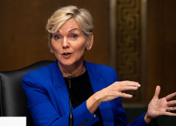 Confirman a Granholm como secretaria de Energía de Estados Unidos