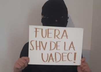 Arremeten contra  candidato único