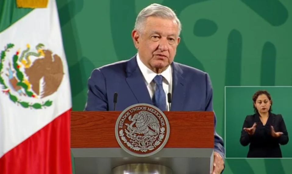 Pese a contagio de COVID-19, López Obrador no usará cubrebocas