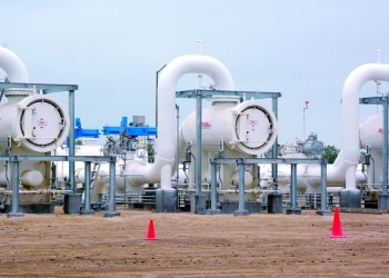 Texas prohíbe exportar gas natural fuera del estado para restablecer electricidad
