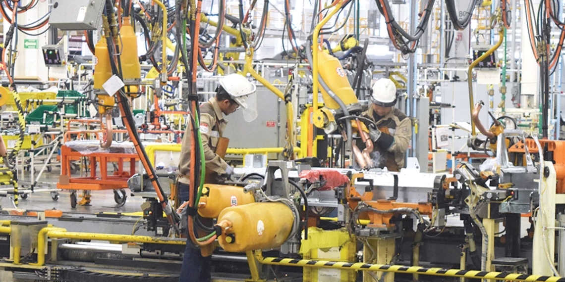 Empresas sobrellevan difícil situación y una lenta recuperación económica