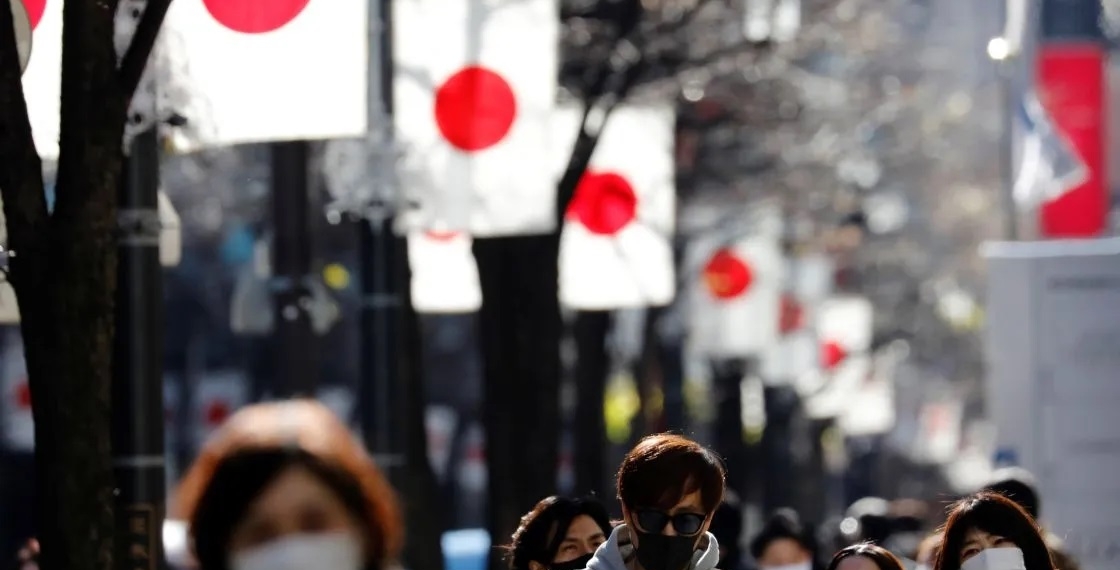 121 decesos por COVID-19 en un día en Japón