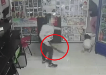 Adolescente enfrenta a asaltante a machetazos en Colombia