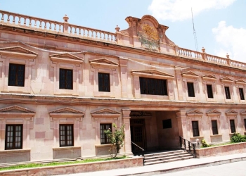 Cabildo suspendido  acudirá al Congreso