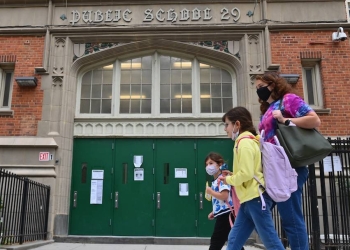 Reapertura total de escuelas primarias de Estados Unidos