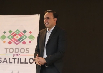Señala politización  de las vacunas covid