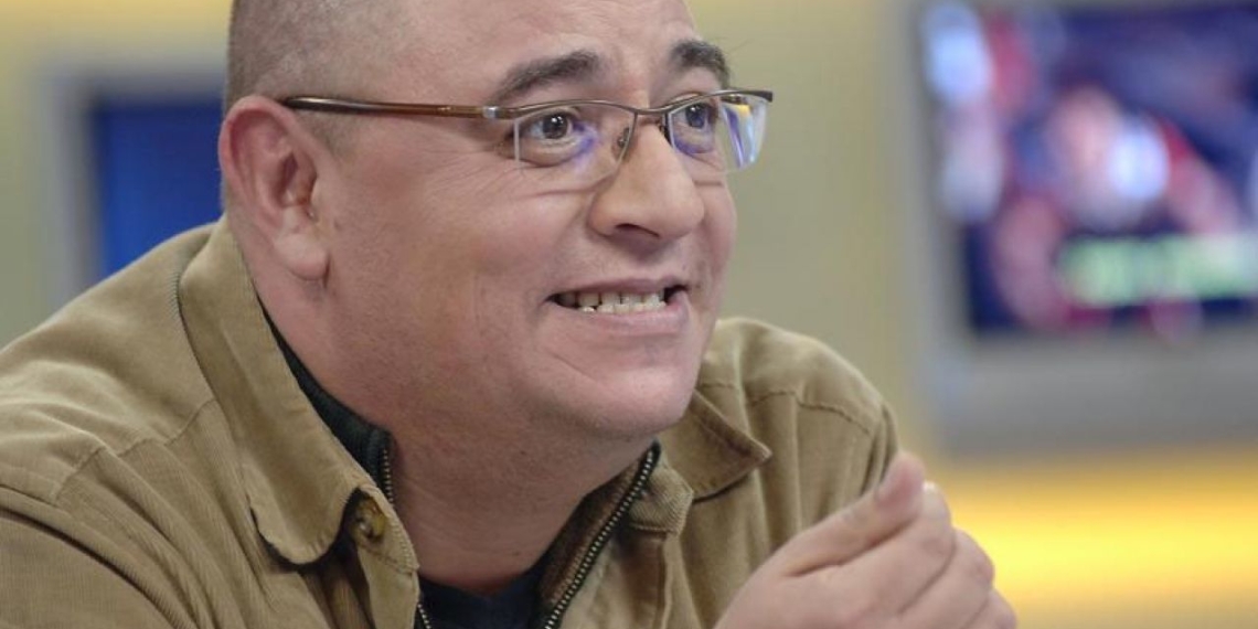 Víctor Trujillo se quita el maquillaje y reclama campaña en contra de ‘Brozo’