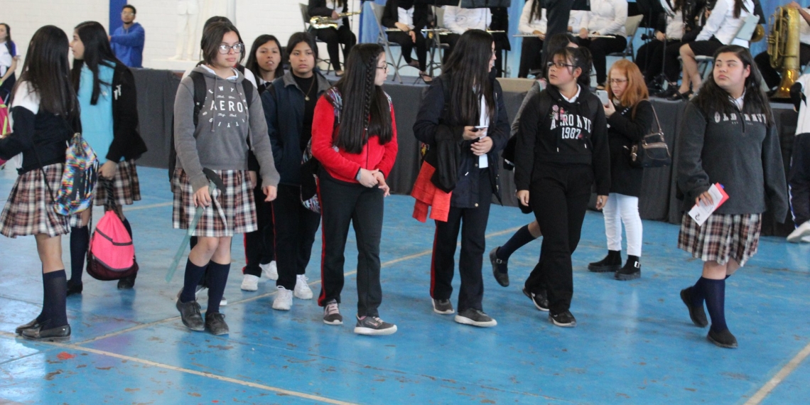 Escuelas privadas solicitan regreso a clases