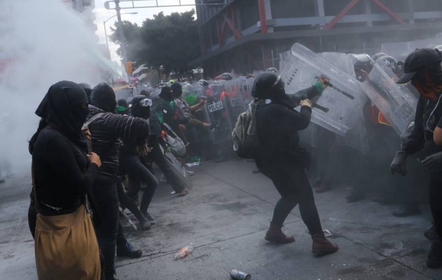 Gasta el gobierno federal más de 250 mdp en gases lacrimógenos y equipo antidisturbios