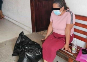 Fiscalía entrega cadáver en bolsa de plástico; destituyen a servidor público