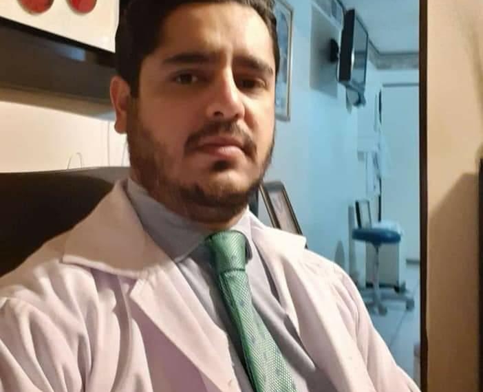 Inspeccionarán área donde volcó vehículo de médico asesinado