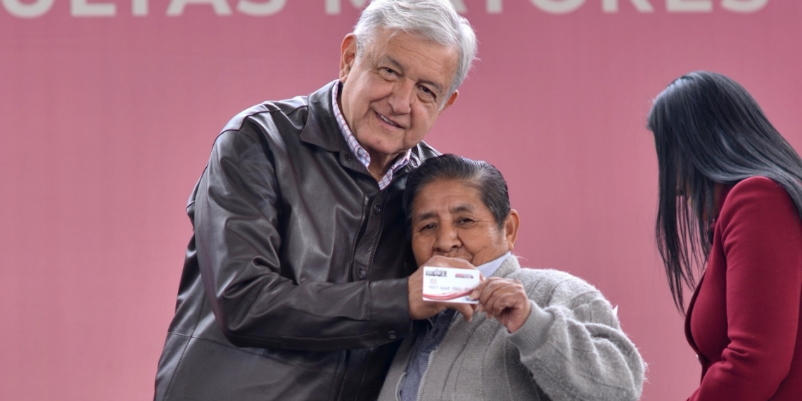 La pensión será a los 65 y subirá al doble para 2024: AMLO