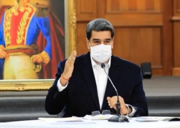  Nicolás Maduro ofrece petróleo a cambio de vacunas contra el Covid-19