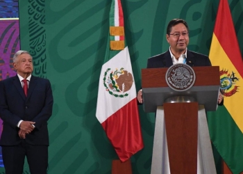 Llega a México el presidente boliviano Luis Arce en visita oficial