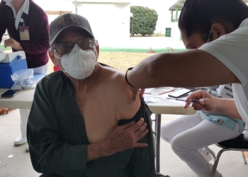 Inicia vacunación contra COVID-19 en Piedras Negras