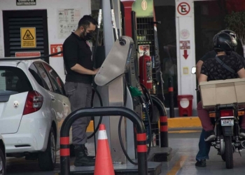 Gasolina Premium alcanza los $25.50 por litro