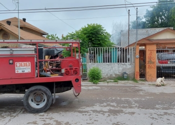 Molesto con su pareja ocasiona incendio en vivienda