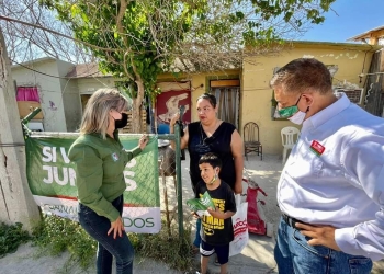 Norma Treviño visita en su séptimo día de campaña colonia Cumbres