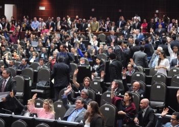 Diputados de Morena exceden presupuesto de gastos