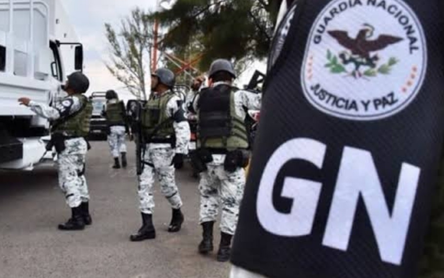 Ataca con cuchillo a elementos de la guardia nacional