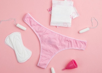 Diputados aprueban que niñas reciban productos menstruales gratis en las escuelas