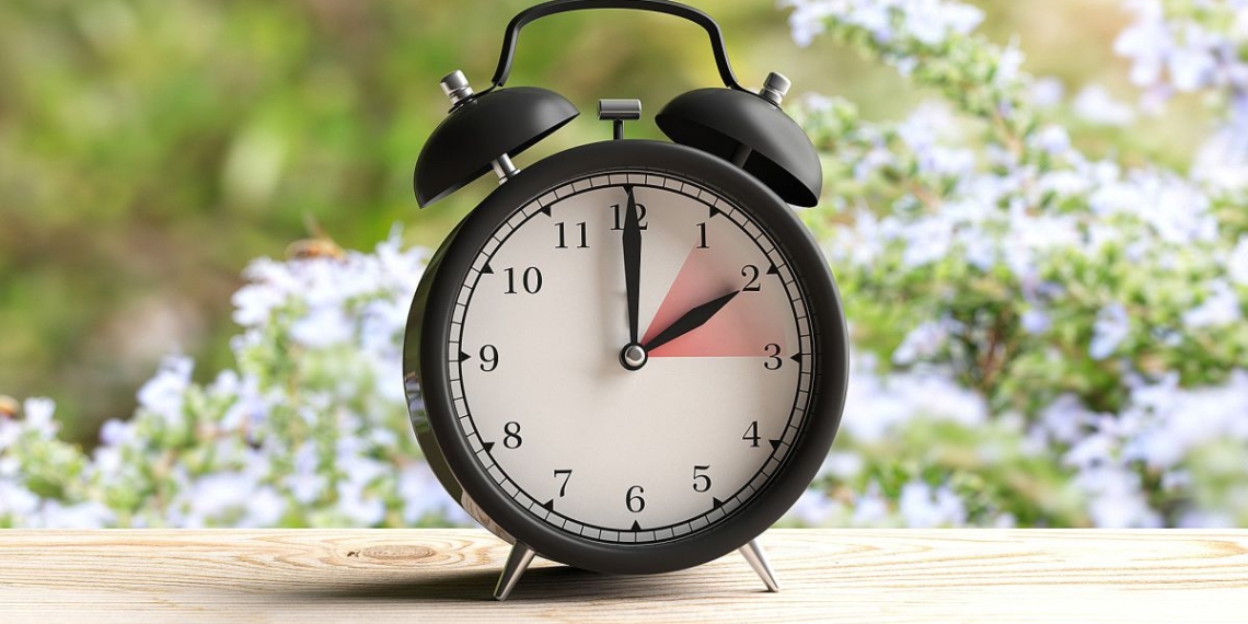 Inicia horario de verano en el Interior de la República