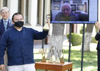 Convocan a periodistas