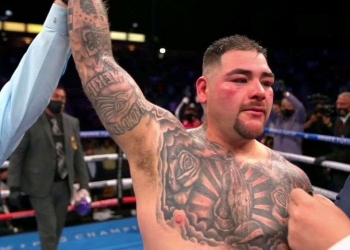 Andy Ruíz derrotó con contundente margen a Chris Arreola