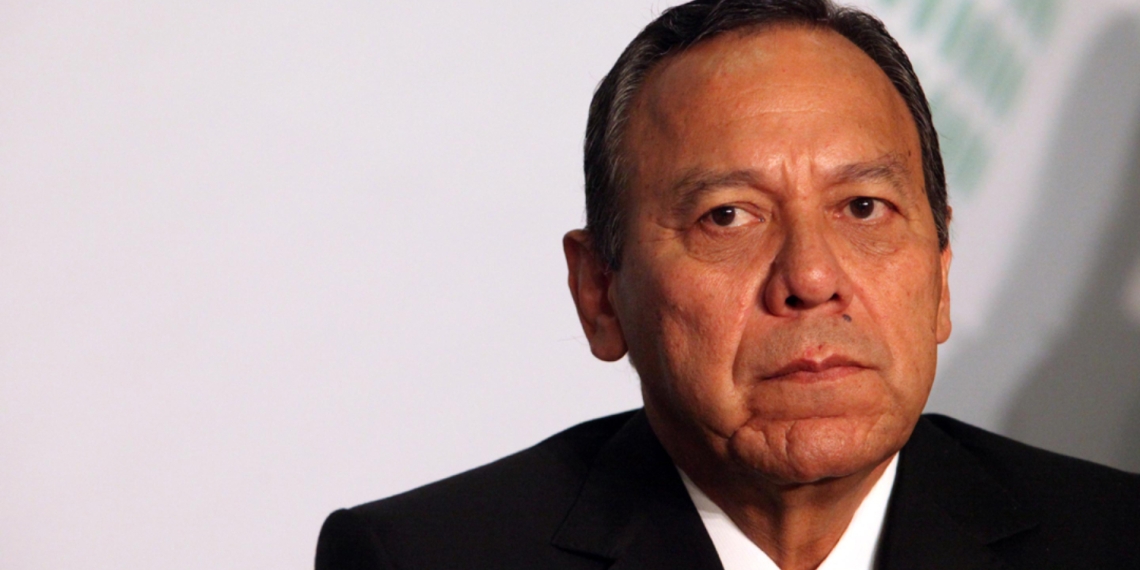 El PRD denuncia a AMLO ante la FGR por intervenir en el proceso electoral