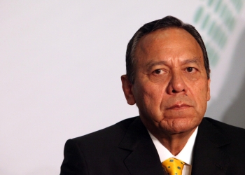 El PRD denuncia a AMLO ante la FGR por intervenir en el proceso electoral